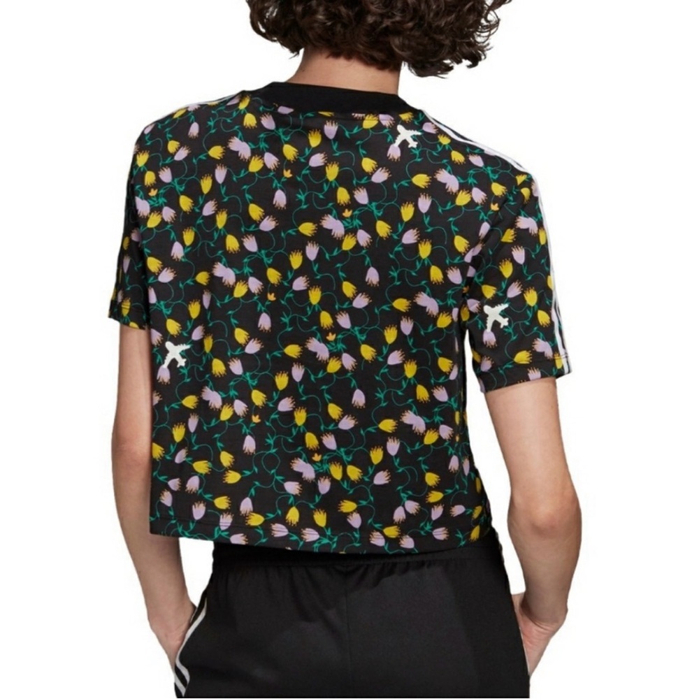 Adidas | Womens Adidas Set Cropped T-shirt/ shorts - Picture 11 of 13